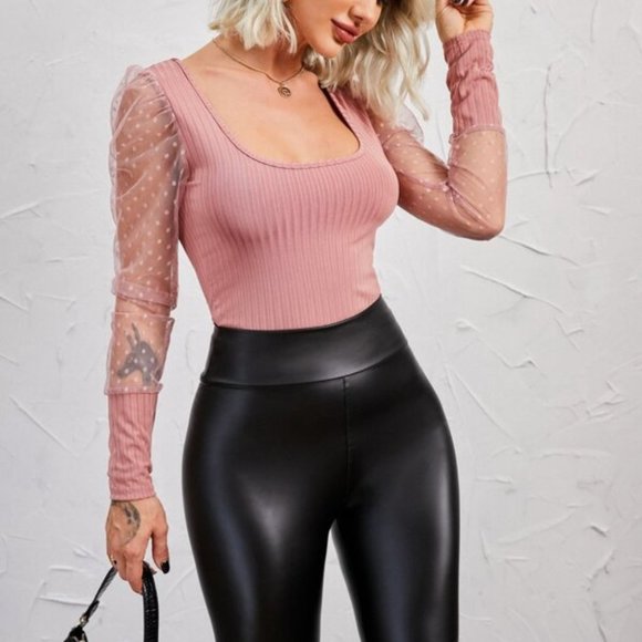 Dobby Mesh Gigot Sleeve Scoop Neck Top - Picture 3 of 5